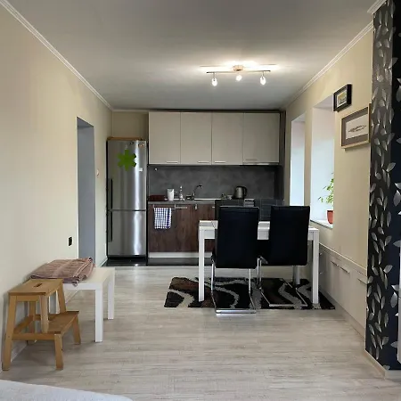 Апартамент Flat In The Heart Of